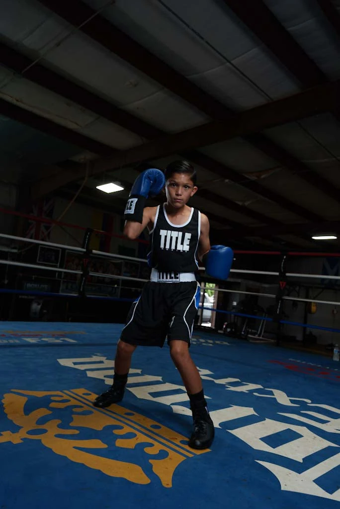 TITLE Boxing USA Boxing Competition Gloves - Elastic 9 TITLE Boxing USA Boxing Competition Gloves - Elastic - Image 7