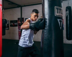 TITLE Black Blitz Bag Gloves -Nike Sales Shop BKVBGBK 1