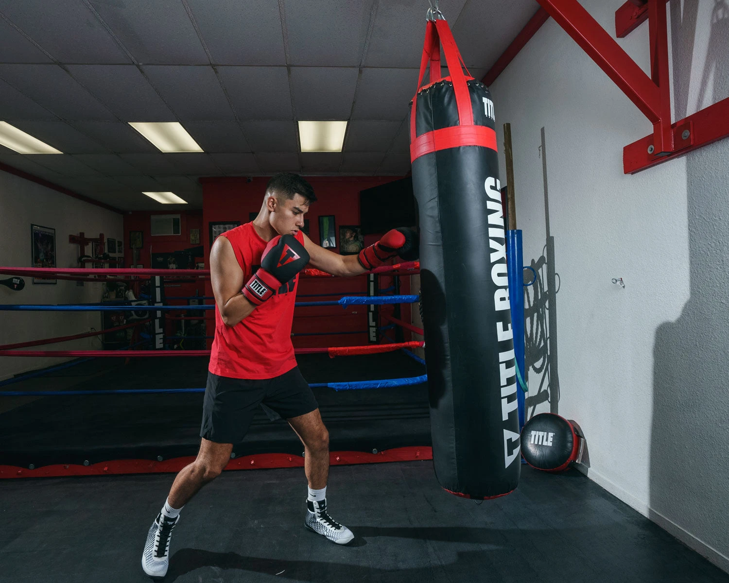 TITLE Boxing Guts And Glory Bag Gloves 13 TITLE Boxing Guts And Glory Bag Gloves - Image 11