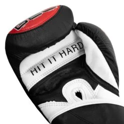 TITLE Boxing Gel Rush Bag Gloves -Nike Sales Shop GRSHBG BK GR RD 05