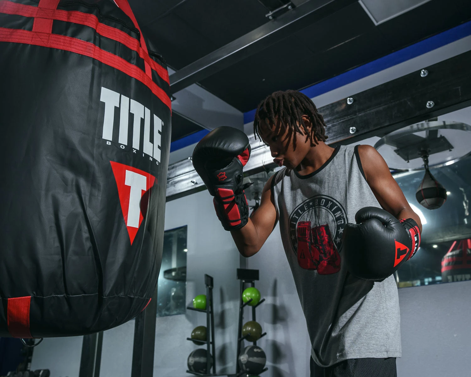 TITLE Boxing Gel Victor Sparring Gloves 4 TITLE Boxing Gel Victor Sparring Gloves - Image 2