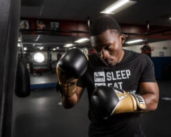 TITLE Boxing Infused Foam Interrogate Training Gloves 2.0 40 TITLE Boxing Infused Foam Interrogate Training Gloves 2.0 -Nike Sales Shop IFAITG2GD 1