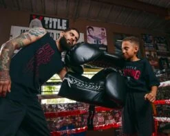 TITLE Boxing Jumbo Boxing Gloves 2.0 -Nike Sales Shop JBG2BK 3