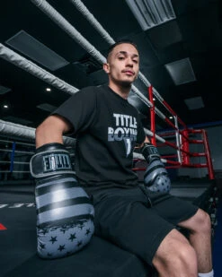 TITLE Boxing Liberty Bag Gloves -Nike Sales Shop LBTBGBKGR 2