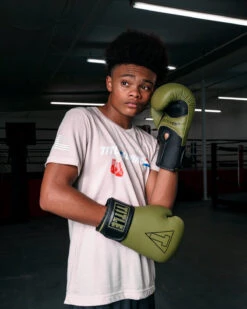 TITLE Boxing United Tee -Nike Sales Shop TBTS206WH 1