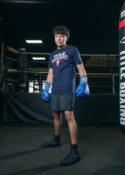 TITLE Boxing Altered Icon Tee -Nike Sales Shop TBTS220NV 1 83a95230 ecd6 4cb1 bc3d 0bf2d815343b