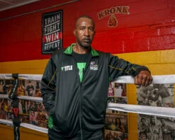 TITLE Boxing Train Fight Win Repeat Banner -Nike Sales Shop gb8 1 2