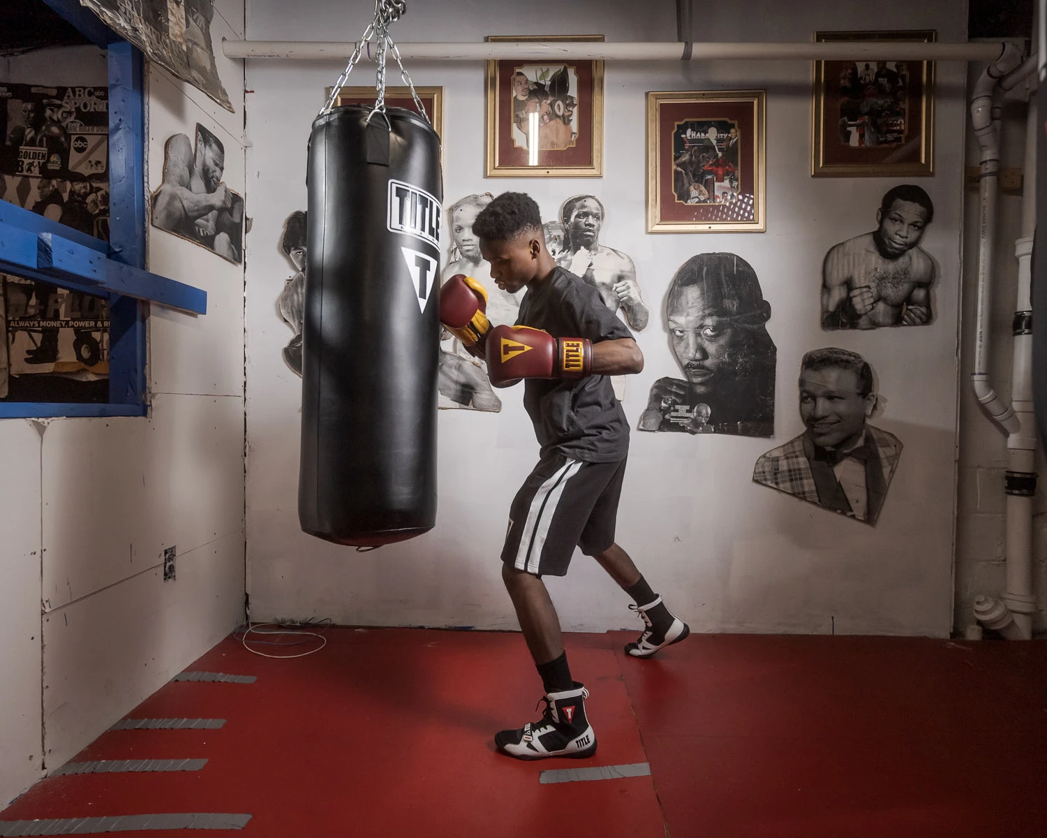 TITLE Boxing Supreme Leather Bag Gloves 4 TITLE Boxing Supreme Leather Bag Gloves - Image 2