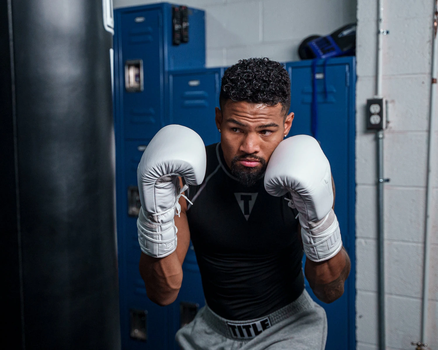 TITLE White Boxing Lace Sparring Gloves 2.0 9 TITLE White Boxing Lace Sparring Gloves 2.0 - Image 7